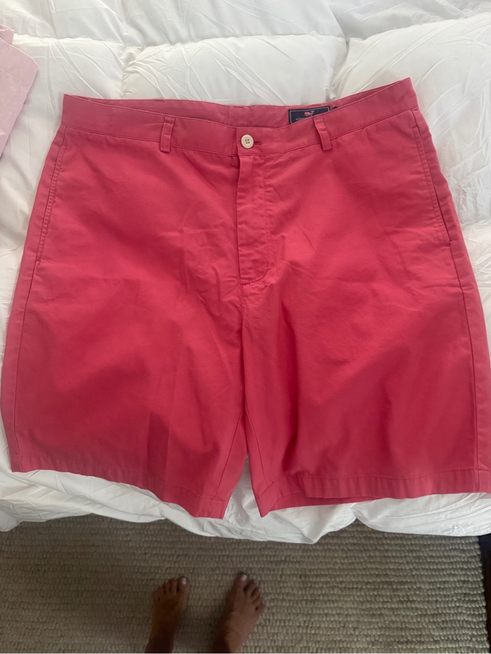 Vineyard Vines Men’s Coral Flat Front Shorts